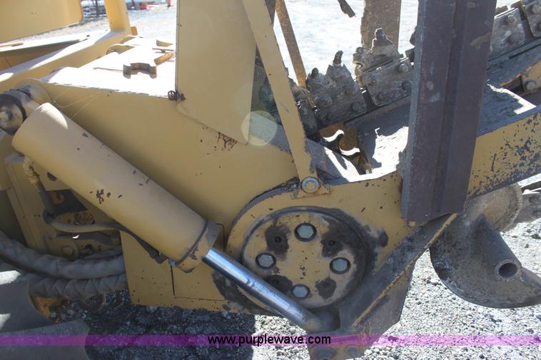 image for item H2011 1993 Vermeer V8050 trencher