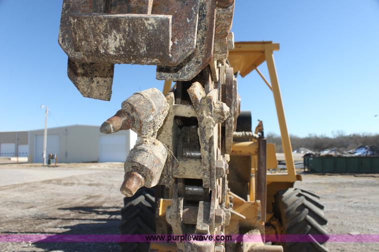 image for item H2011 1993 Vermeer V8050 trencher