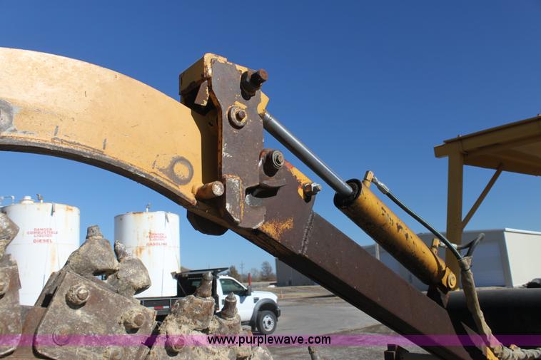 image for item H2011 1993 Vermeer V8050 trencher