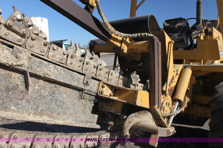image for item H2011 1993 Vermeer V8050 trencher