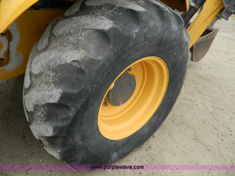 image for item H2308 2004 Volvo BL70 backhoe