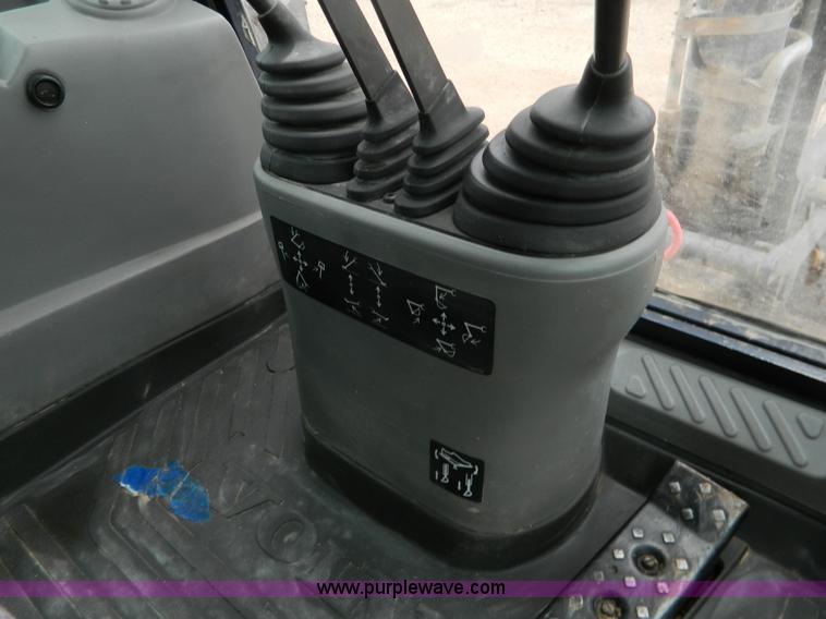 image for item H2308 2004 Volvo BL70 backhoe