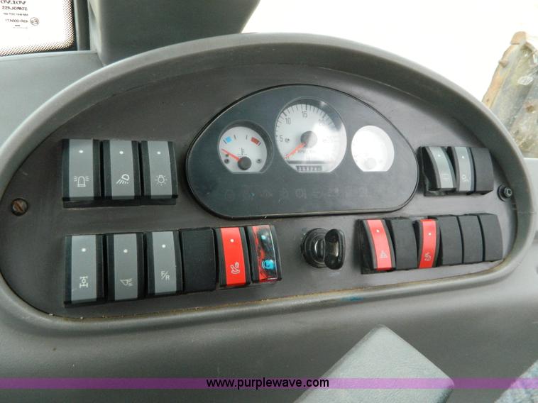 image for item H2308 2004 Volvo BL70 backhoe