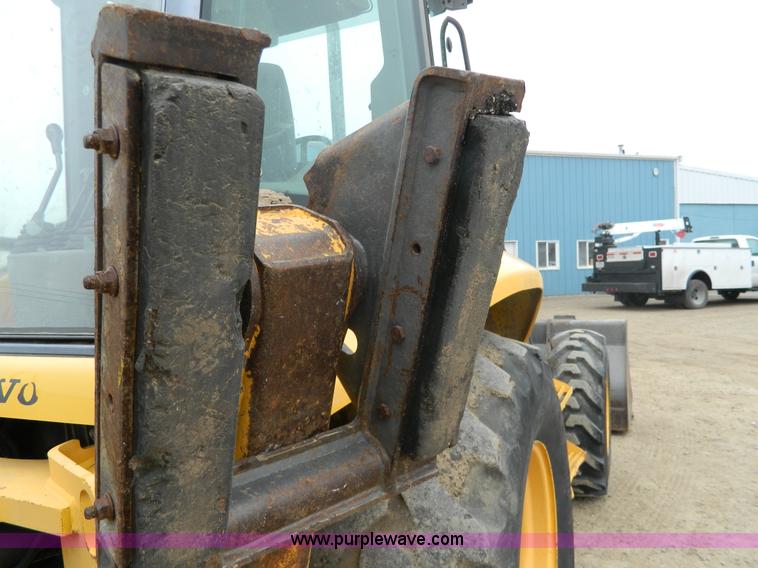 image for item H2308 2004 Volvo BL70 backhoe