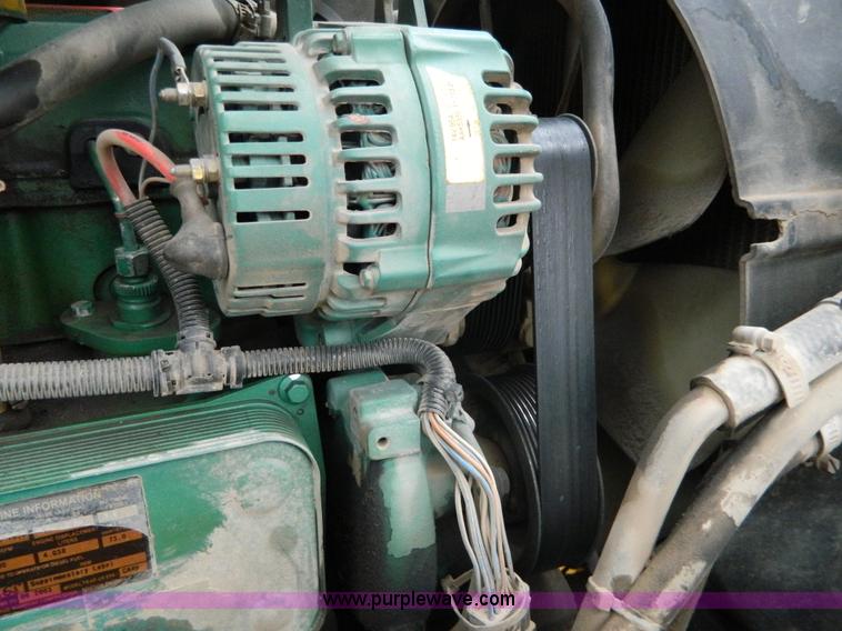 image for item H2308 2004 Volvo BL70 backhoe