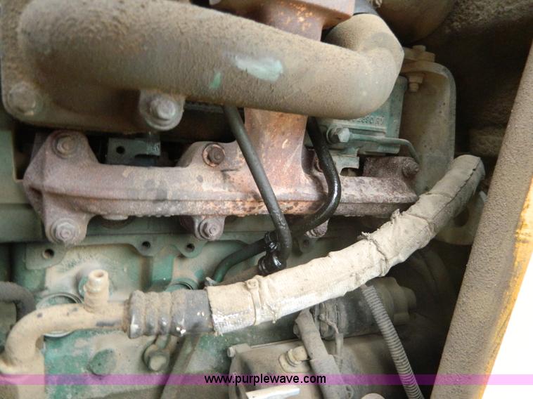 image for item H2308 2004 Volvo BL70 backhoe