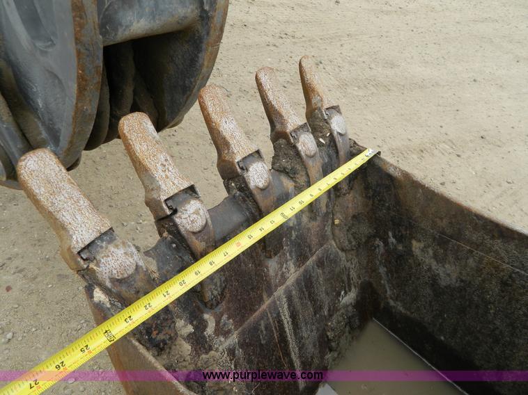 image for item H2308 2004 Volvo BL70 backhoe