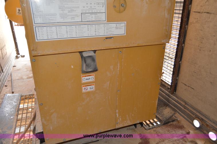 image for item H2968 2001 Caterpillar 3412 generator