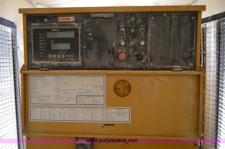 image for item H2968 2001 Caterpillar 3412 generator
