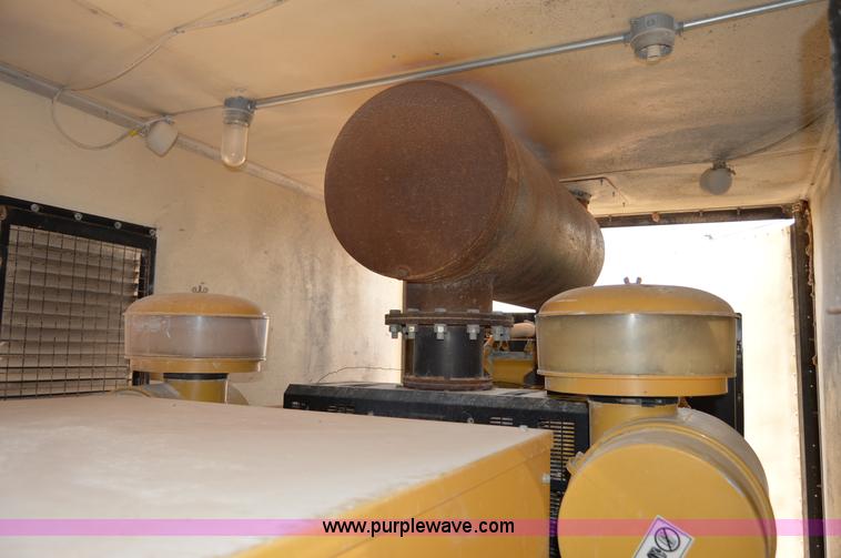 image for item H2968 2001 Caterpillar 3412 generator
