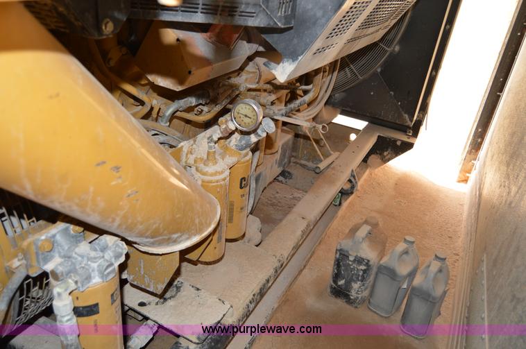 image for item H2968 2001 Caterpillar 3412 generator