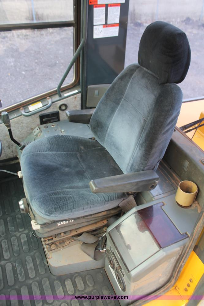 image for item H5502 1997 Komatsu WA180-3L wheel loader