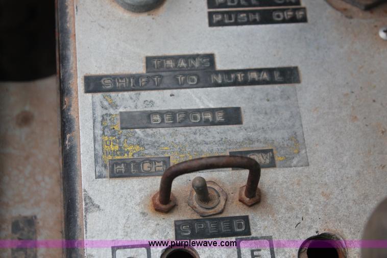 image for item H5503 1985 Grove RT522 rough terrain crane