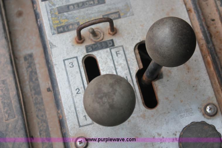 image for item H5503 1985 Grove RT522 rough terrain crane