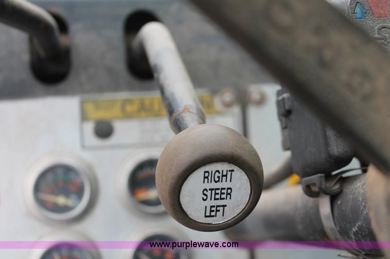 image for item H5503 1985 Grove RT522 rough terrain crane