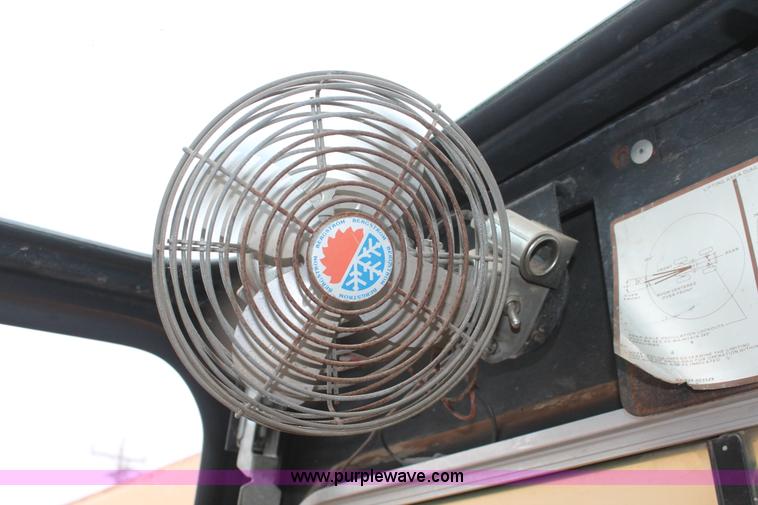 image for item H5503 1985 Grove RT522 rough terrain crane