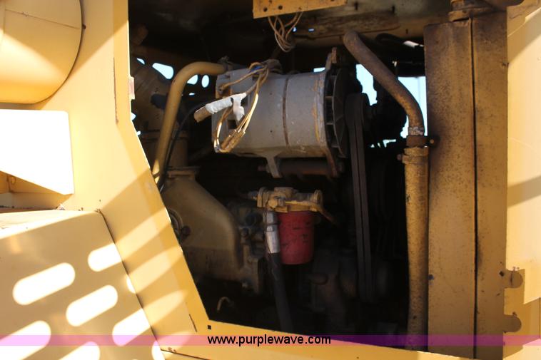 image for item H5503 1985 Grove RT522 rough terrain crane