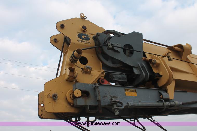 image for item H5503 1985 Grove RT522 rough terrain crane