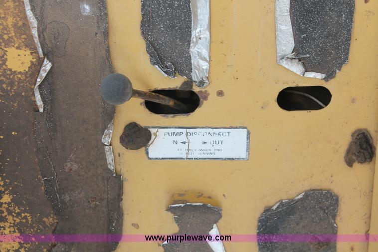 image for item H5503 1985 Grove RT522 rough terrain crane