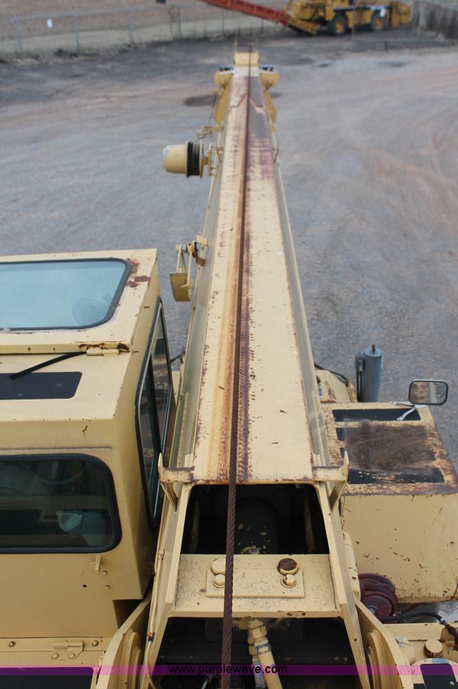 image for item H5503 1985 Grove RT522 rough terrain crane