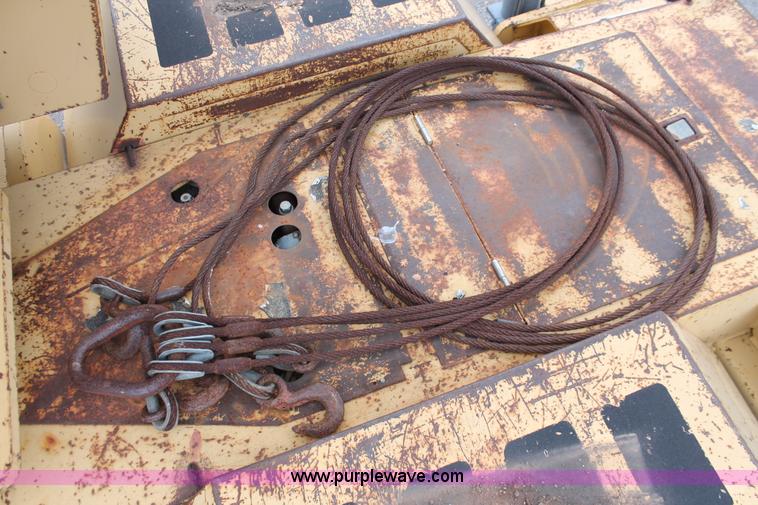 image for item H5503 1985 Grove RT522 rough terrain crane