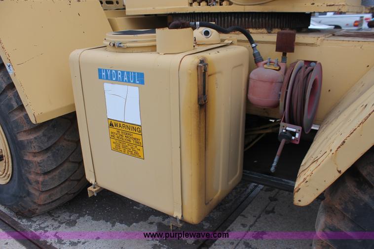 image for item H5503 1985 Grove RT522 rough terrain crane