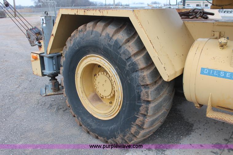 image for item H5503 1985 Grove RT522 rough terrain crane