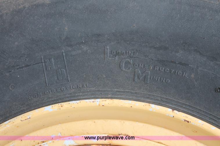 image for item H5503 1985 Grove RT522 rough terrain crane