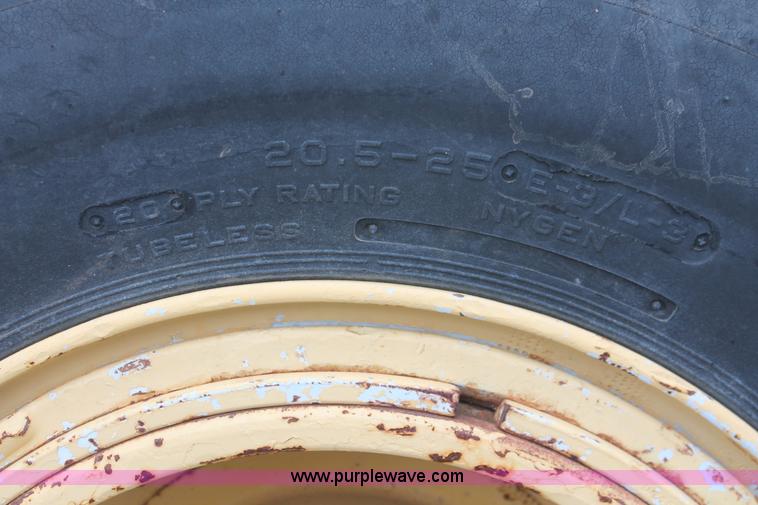 image for item H5503 1985 Grove RT522 rough terrain crane