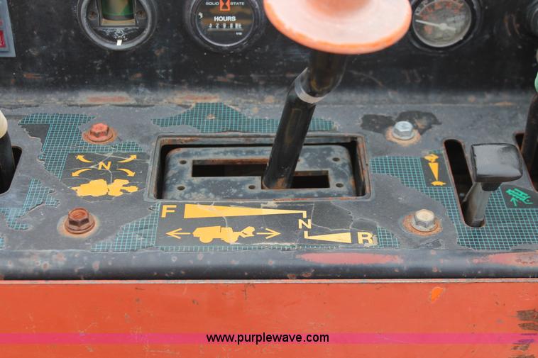 image for item H5974 1998 Ditch Witch 410SX vibratory cable plow