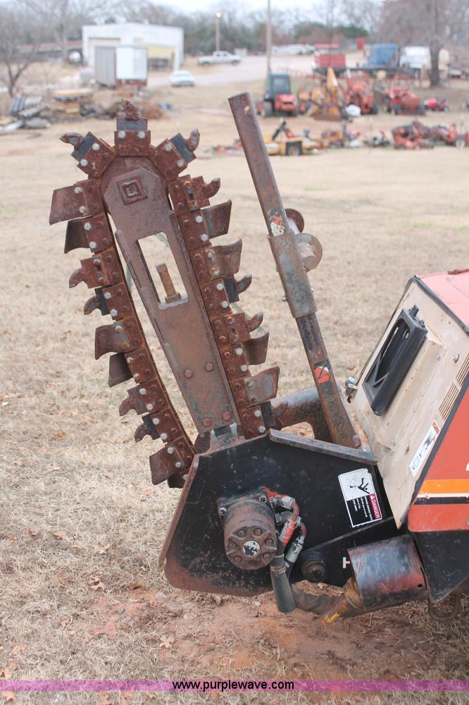 image for item H5974 1998 Ditch Witch 410SX vibratory cable plow