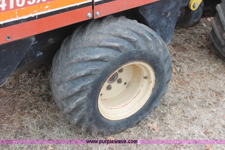image for item H5974 1998 Ditch Witch 410SX vibratory cable plow