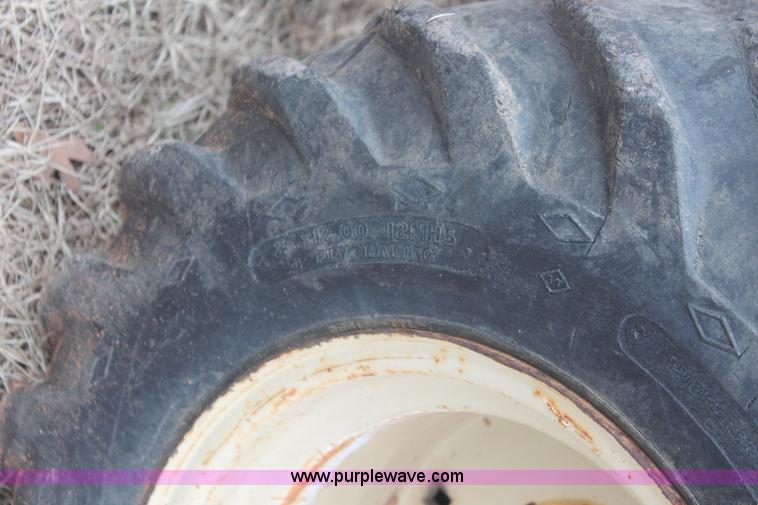 image for item H5974 1998 Ditch Witch 410SX vibratory cable plow