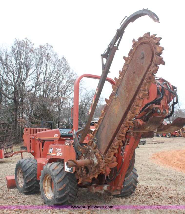 image for item H5975 1999 Ditch Witch 5700 trencher