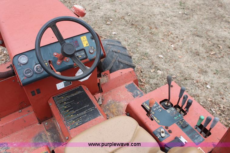 image for item H5975 1999 Ditch Witch 5700 trencher