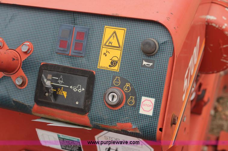 image for item H5975 1999 Ditch Witch 5700 trencher