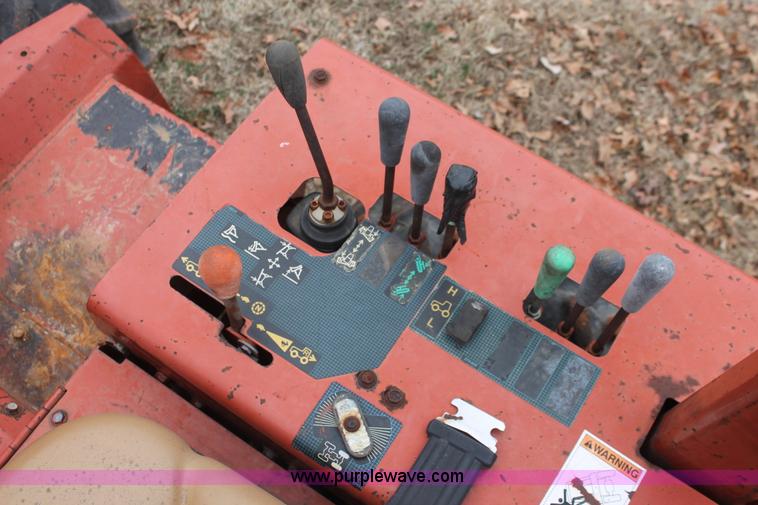 image for item H5975 1999 Ditch Witch 5700 trencher