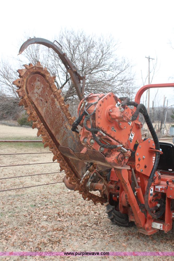 image for item H5975 1999 Ditch Witch 5700 trencher