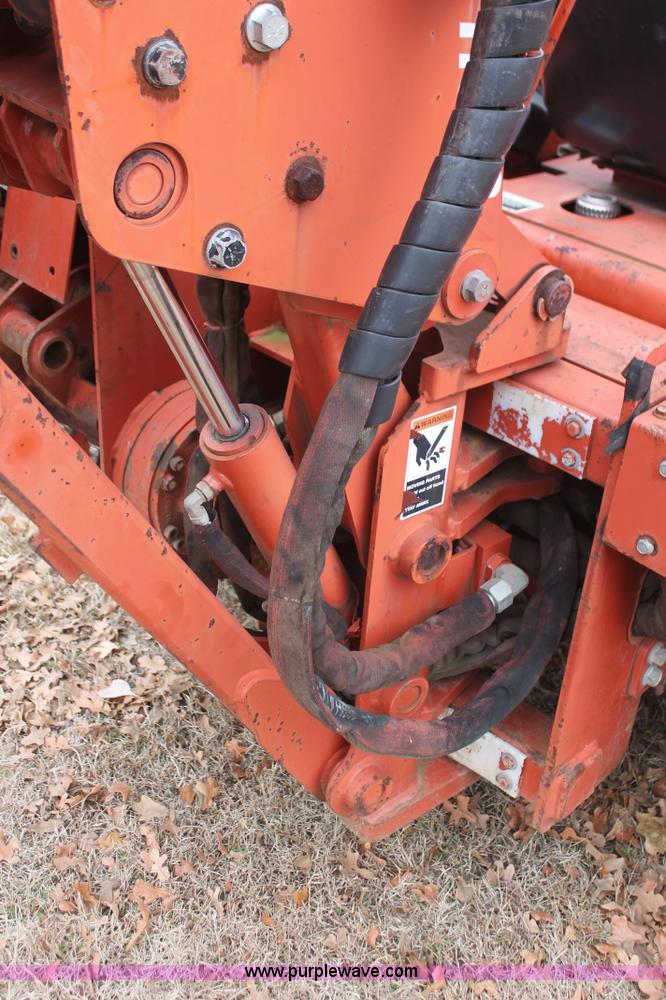 image for item H5975 1999 Ditch Witch 5700 trencher