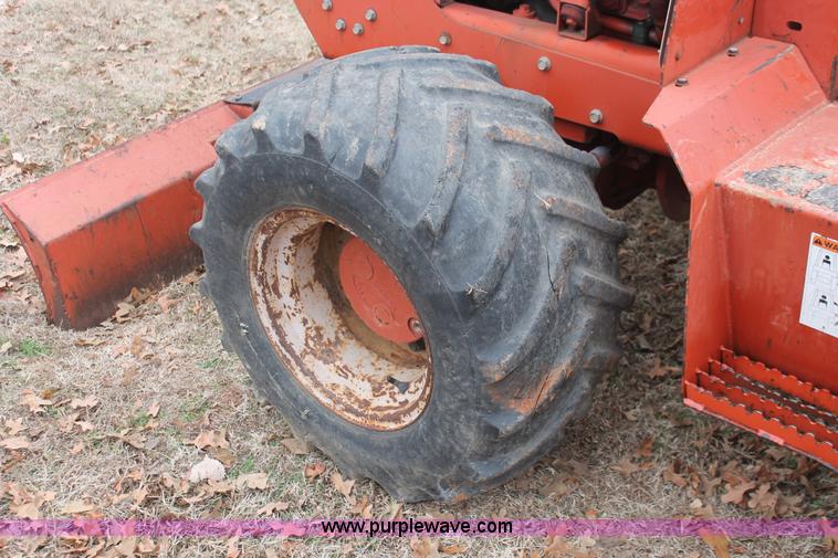 image for item H5975 1999 Ditch Witch 5700 trencher