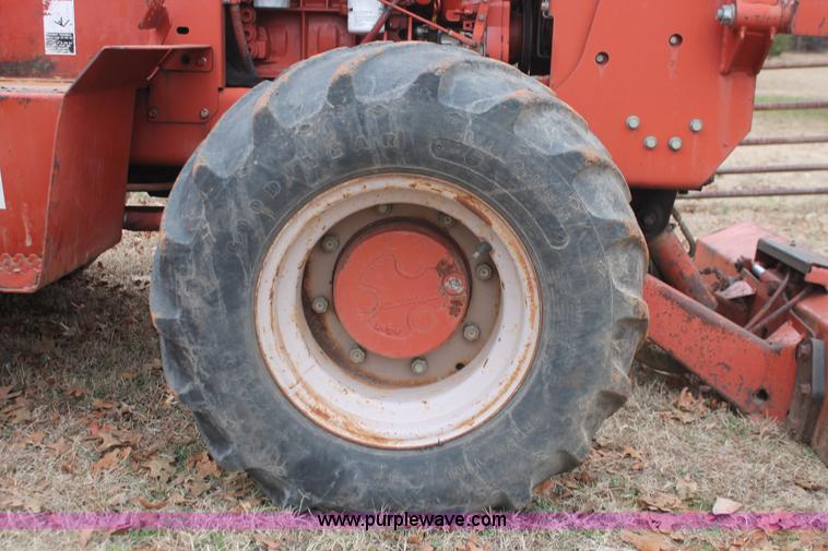 image for item H5975 1999 Ditch Witch 5700 trencher