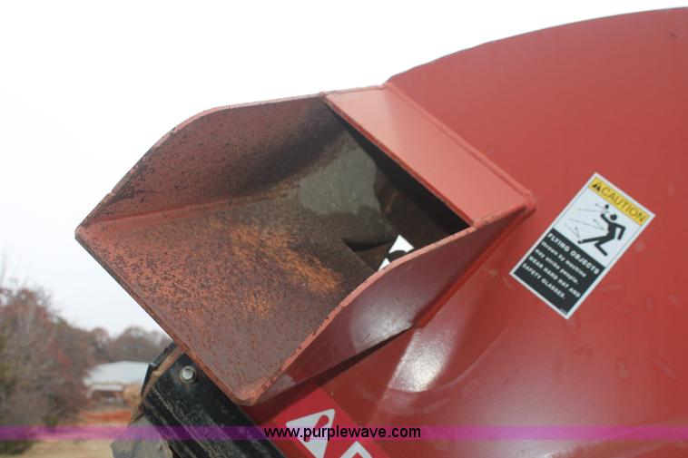 image for item H5992 2004 Ditch Witch H940 center line saw