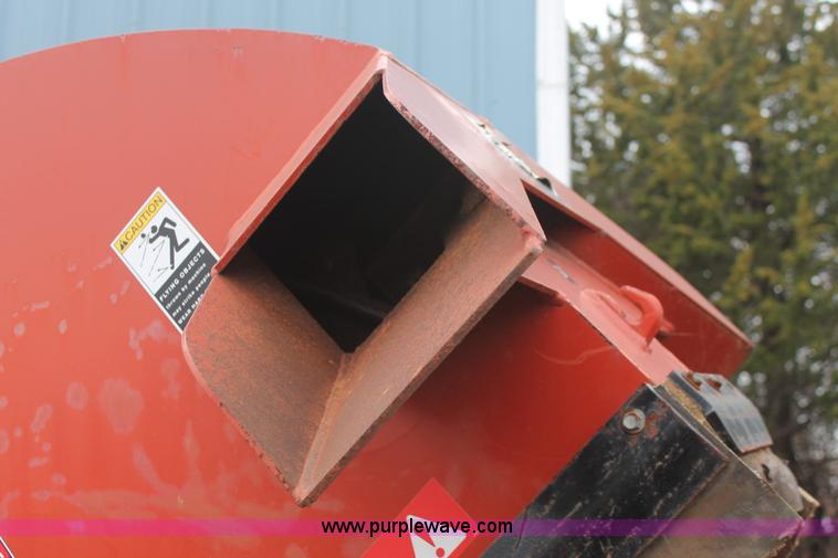 image for item H5992 2004 Ditch Witch H940 center line saw