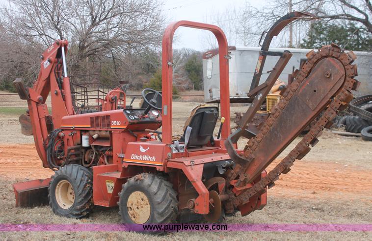 image for item H5993 1994 Ditch Witch 3610 trencher