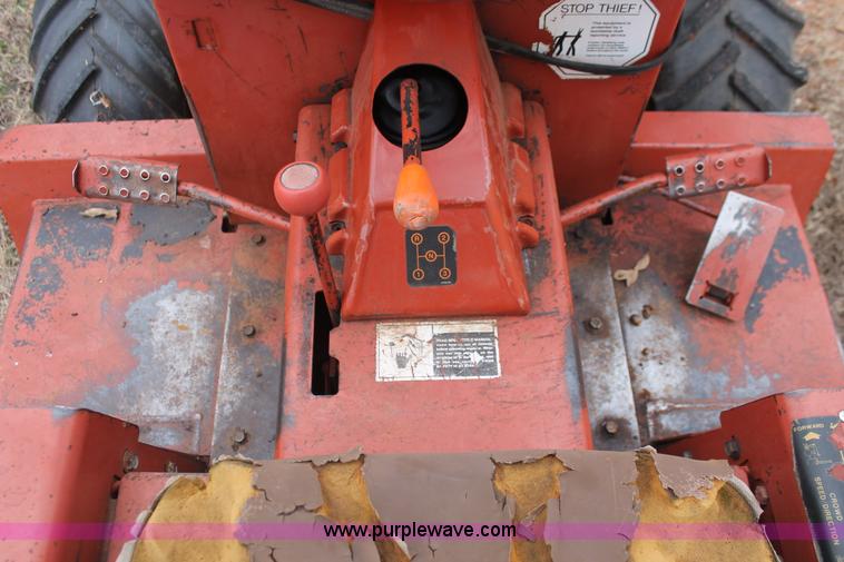image for item H5993 1994 Ditch Witch 3610 trencher