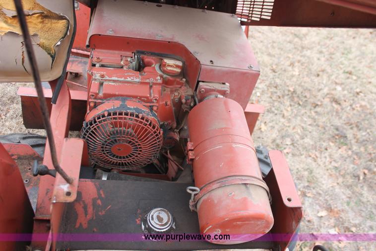 image for item H5993 1994 Ditch Witch 3610 trencher