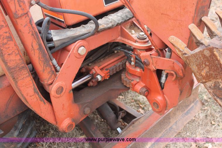 image for item H5993 1994 Ditch Witch 3610 trencher