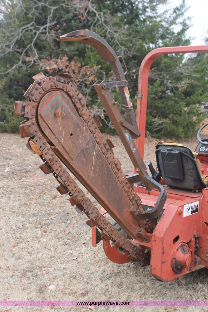 image for item H5993 1994 Ditch Witch 3610 trencher