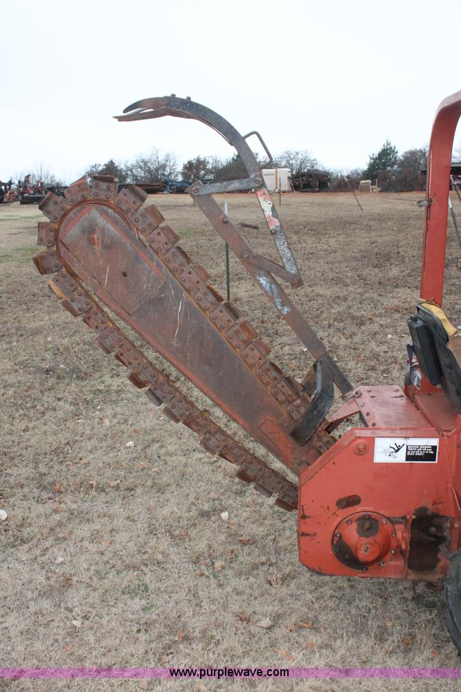 image for item H5993 1994 Ditch Witch 3610 trencher