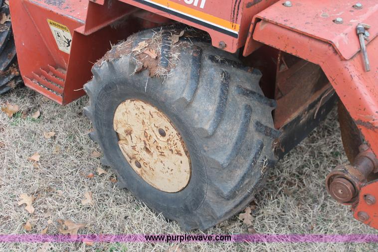 image for item H5993 1994 Ditch Witch 3610 trencher